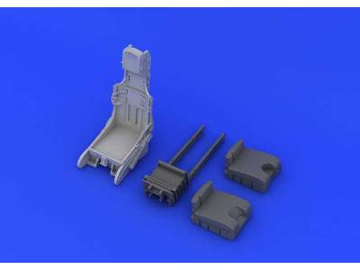 F-104 C2 ejection seat 1/32 - Italeri - image 5