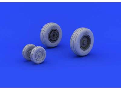 A-6 wheels 1/48 - Hobby Boss - image 1