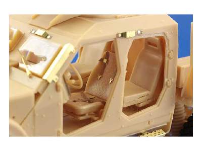 M-ATV MRAP interior S. A. 1/35 - Panda Models - image 5