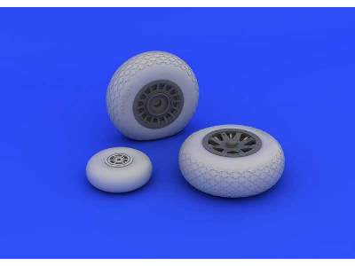 PBY-5A wheels 1/48 - Revell - image 2