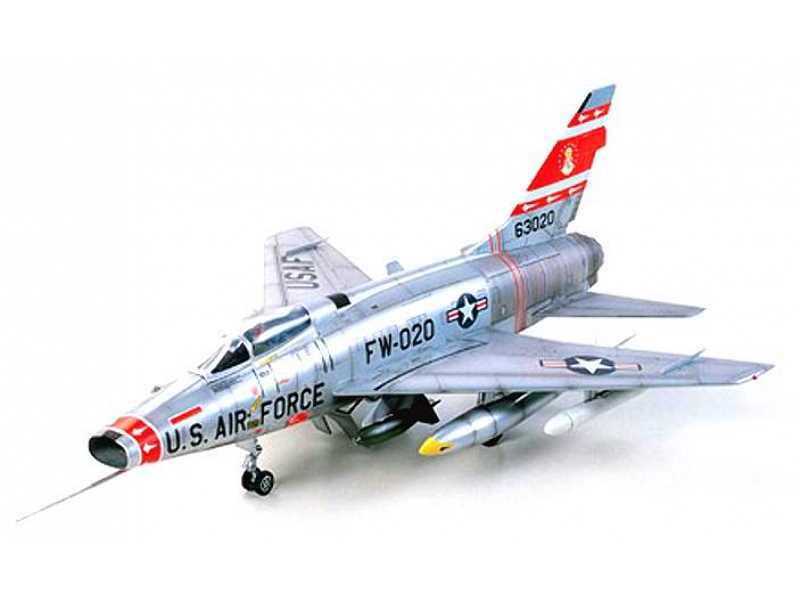 F-100D Super Sabre - image 1