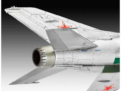 MiG-21 F-13 Fishbed C - image 2
