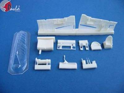 Brewster Buffalo F2A2 + vacu canopy - Tamiya - image 1