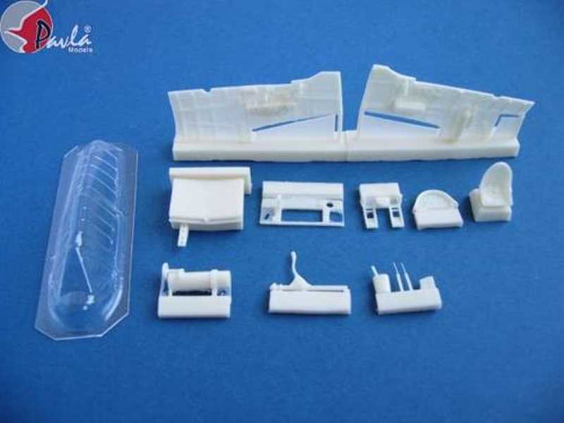 Brewster Buffalo F2A2 + vacu canopy - Tamiya - image 1