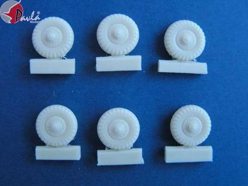 DUKW - wheels for kit Italeri - image 1