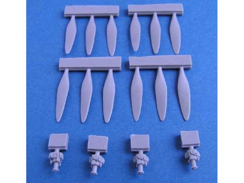 Sunderland Mk.I propellers for Italeri - image 1