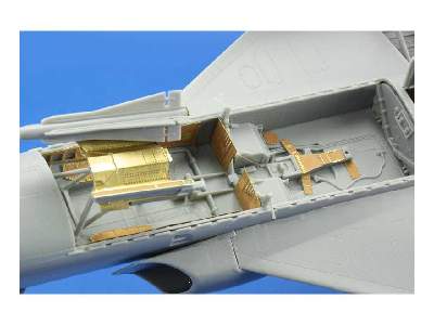 F-106A S. A. 1/48 - Trumpeter - image 12