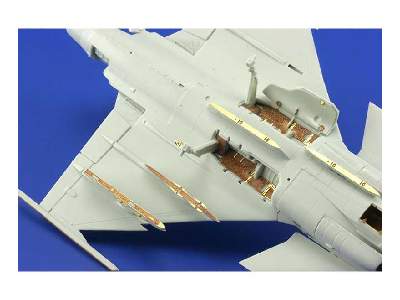 JAS-39C S. A. 1/72 - Revell - image 7