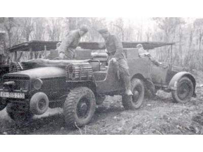 French WW2 Artillery tractor (4x4) V15T - image 7