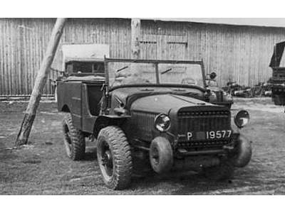 French WW2 Artillery tractor (4x4) V15T - image 12