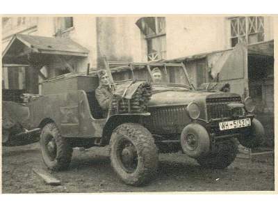 French WW2 Artillery tractor (4x4) V15T - image 18