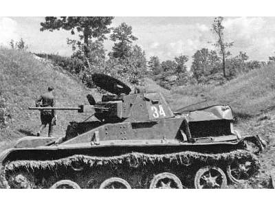 T-60 zavod #264 (spoked wheels, model 1942) - image 15