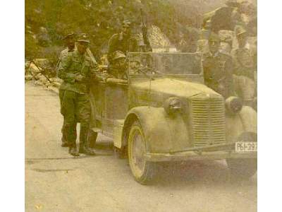 Italian light military vehicle 508 CM Coloniale - image 15