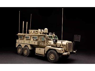 U.S. Cougar 6×6 MRAP Vehicle - image 2