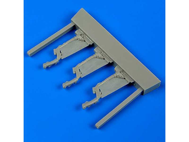 F-105 Thunderchief control lever - Hasegawa/Hobby Boss - image 1 F-105 Thunderchief control lever - Hasegawa/Hobby Boss - image 1