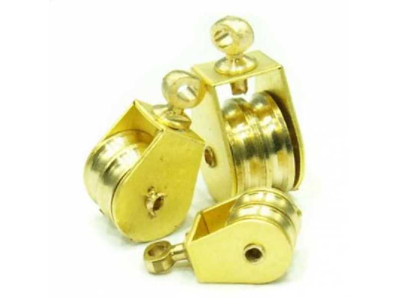 Pulley L: 7 R: 3 l: 4,5 f: 1,2 d: 4,1 - image 1 Pulley L: 7 R: 3 l: 4,5 f: 1,2 d: 4,1 - image 1