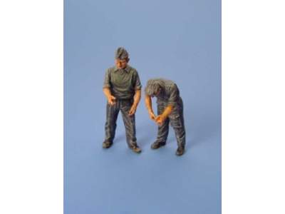 German maintenance crew - image 1