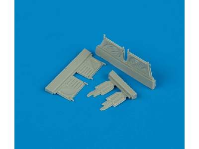 F4U-1 Corsair Undercarriage Covers Tamiya - image 1