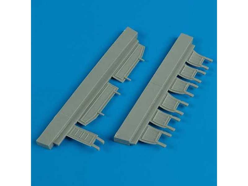 Fw Ta 154A-1/R1 Undercarriage Covers Hasegawa - image 1 Fw Ta 154A-1/R1 Undercarriage Covers Hasegawa - image 1