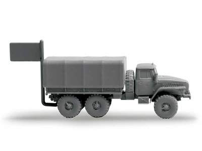 Soviet army truck Ural 4320 - image 4