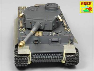 Pz.Kpfw. VI Ausf.E (Sd.Kfz.181) Tiger I s.PzAbt. 501 in Tunisia - image 3