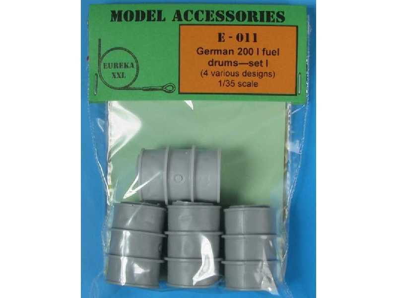 German 200 l Fuel Drums Set #1 - image 1