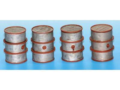 German 200 l Fuel Drums Set #2 - image 1