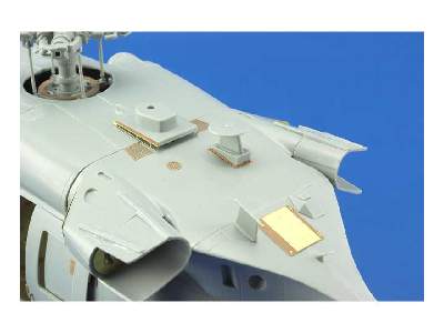 MH-60S exterior 1/35 - Academy Minicraft - image 6