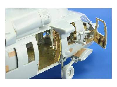 MH-60S exterior 1/35 - Academy Minicraft - image 13
