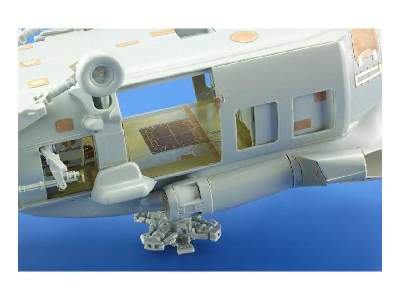MH-60S exterior 1/35 - Academy Minicraft - image 16