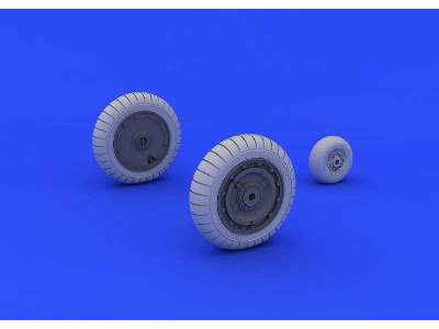 Fw 190F-8 wheels 1/32 - Revell - image 2