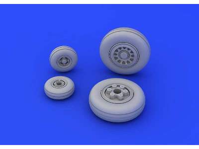 JAS-39 wheels 1/72 - Revell - image 4