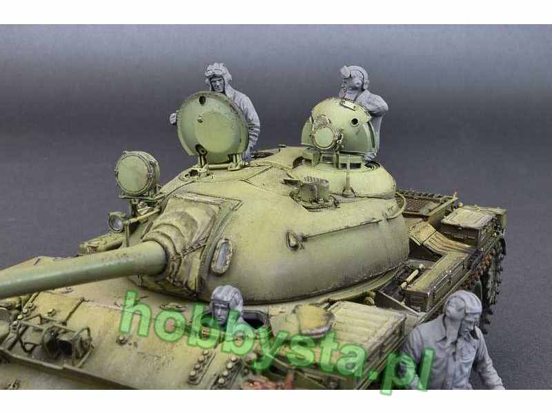1//35 MiniArt 37037 4 Figures 1960-70s Soviet Tank Crew