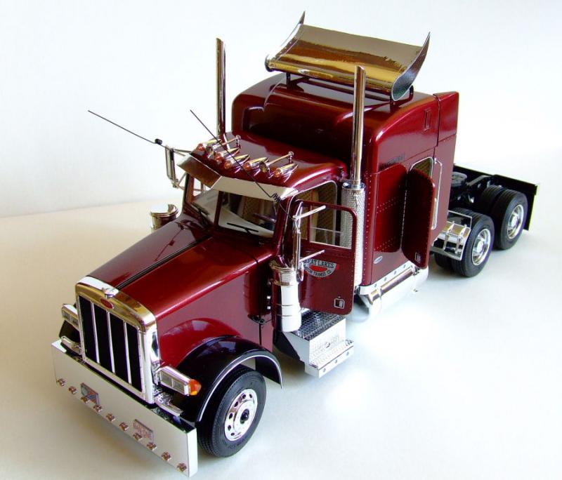 Peterbilt 378 Quot Long Hauler Quot Truck Italeri 3857 Peterbilt 378 Quot Long Hauler Quot Truck Italeri 3857